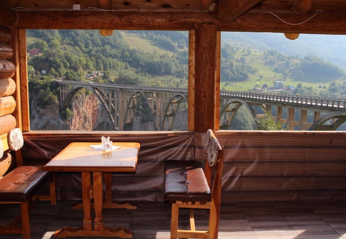 Tara Bridge Castle Hotel Zabljak  Ngoại thất bức ảnh